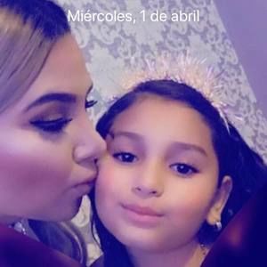 Meet your Posher, Sandy saclary